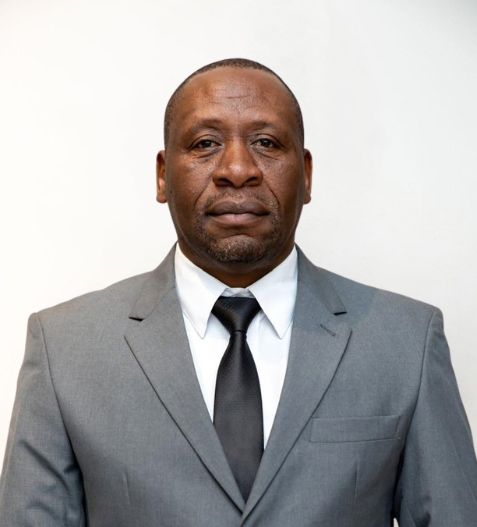 Andrew Mboma