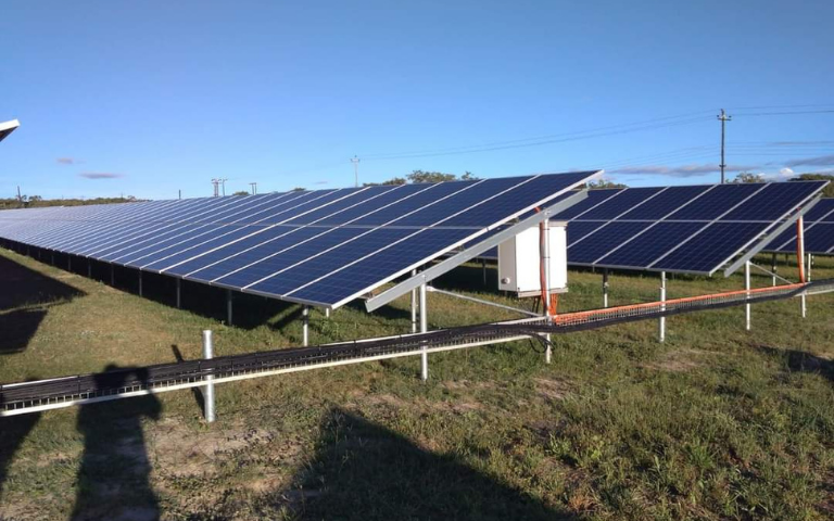 5 Solar Innovations Revolutionizing Commercial Farming