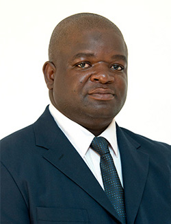 Dr Gorden Mabuyaye