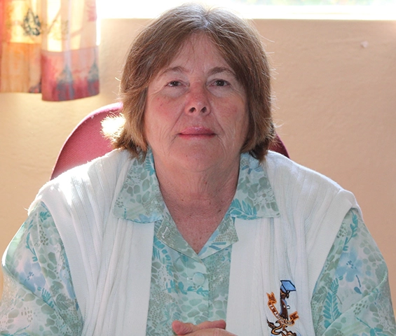 Mrs Fiona Benzon